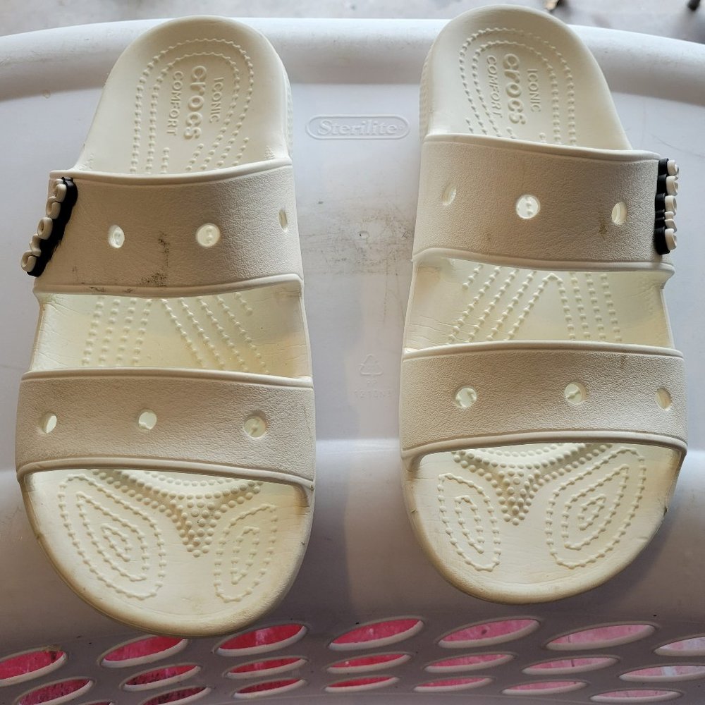 Crocs Classic Sandals Womens size 9 Mens size 7
